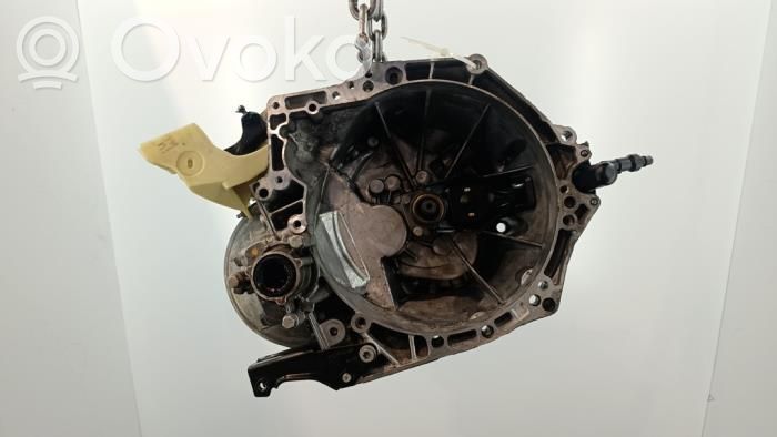 Peugeot 2008 I Scatola del cambio manuale a 5 velocità 