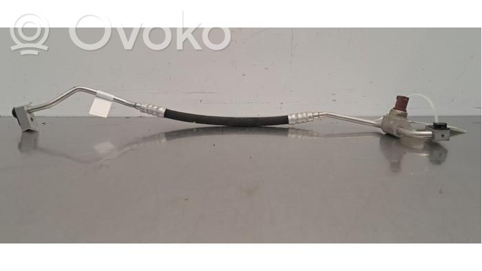 Audi Q4 e-tron Ilmastointilaitteen putki (A/C) 