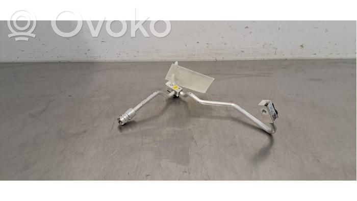 Audi Q4 e-tron Ilmastointilaitteen putki (A/C) 