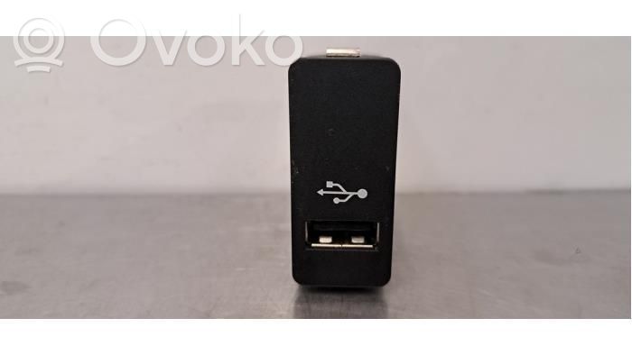BMW X2 F39 Enchufe conector USB 
