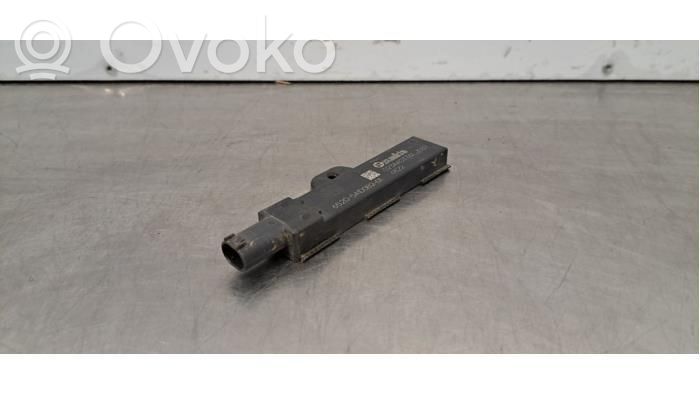 Antenne des Keyless-Systems   65205A1D0B2