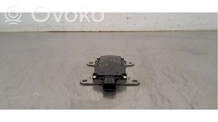 Sensor de radar Distronic   KR9P67Y30K