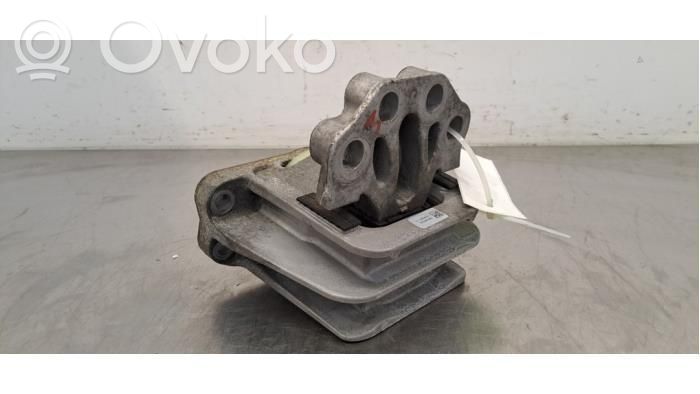 Engine mount bracket   GK216F012CC,2009954,2009954
