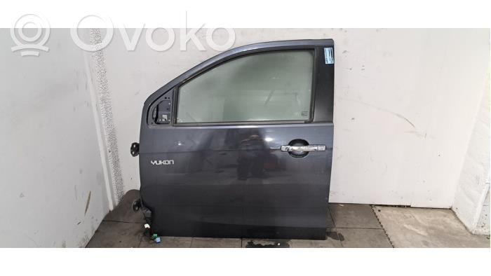 Isuzu D-Max Puerta delantera 