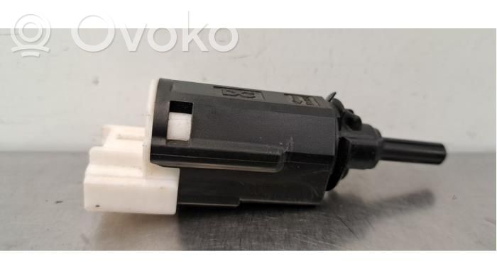 Interruptor sensor del pedal de freno   253205115R