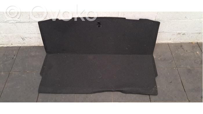 Opel Astra L Mochetă portbagaj