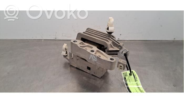 Mini One - Cooper F56 F55 Engine mount bracket 