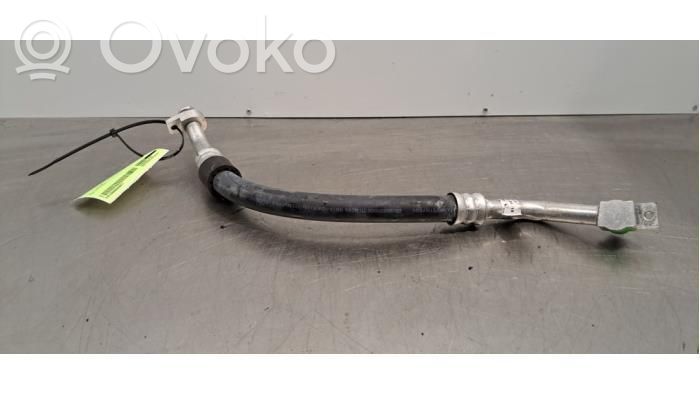 Audi e-tron Ilmastointilaitteen putki (A/C) 