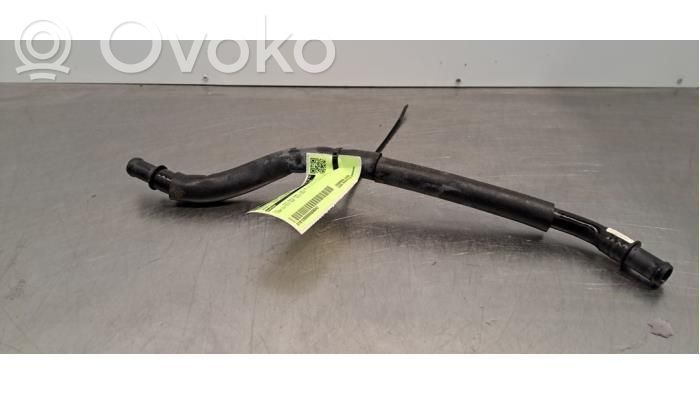 Audi e-tron Engine coolant pipe/hose 