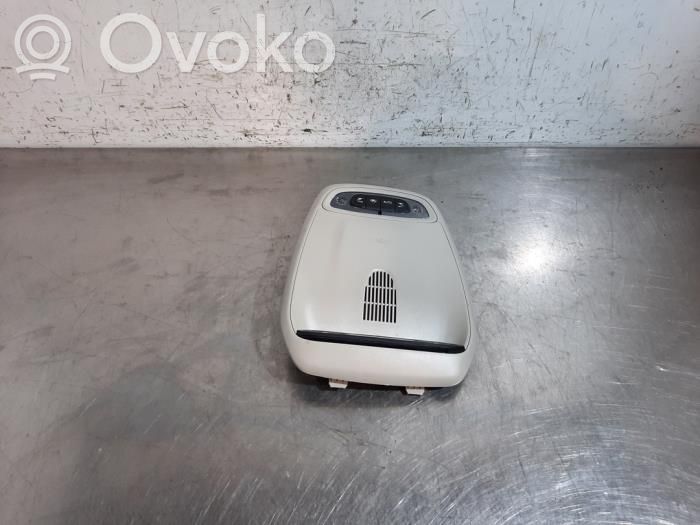 Volvo XC40 Luz del asiento delantero 