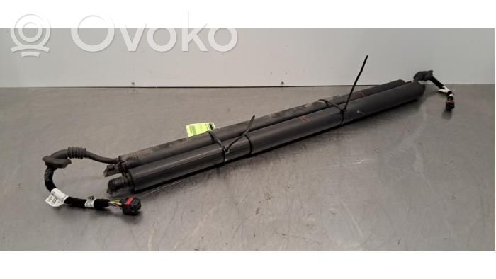Amortyzator klapy tylnej bagażnika   KE827851A