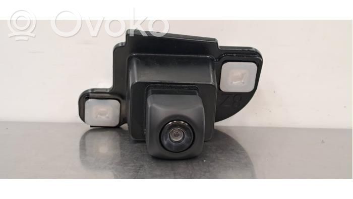 Toyota Yaris XP210 Camara trasera coche 