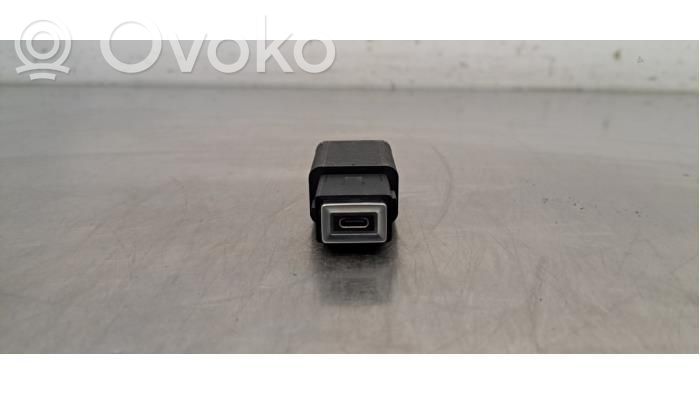 Enchufe conector USB   9848394780,985205780,985205780