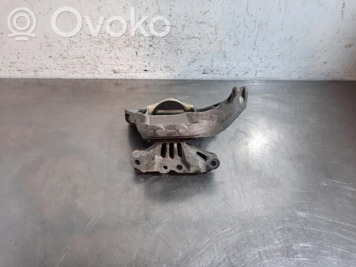 Citroen C4 Grand Picasso Engine mount bracket 