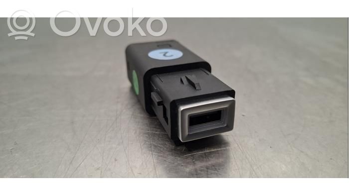 Citroen DS7 Crossback Enchufe conector USB 