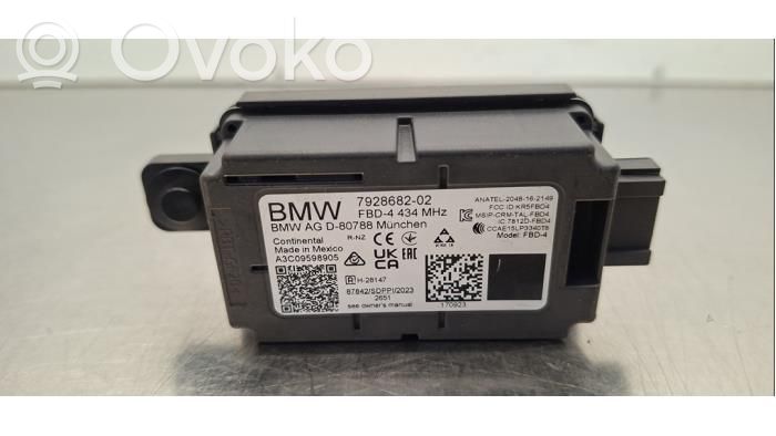 BMW M3 G80 Amplificator antenă aeriană 