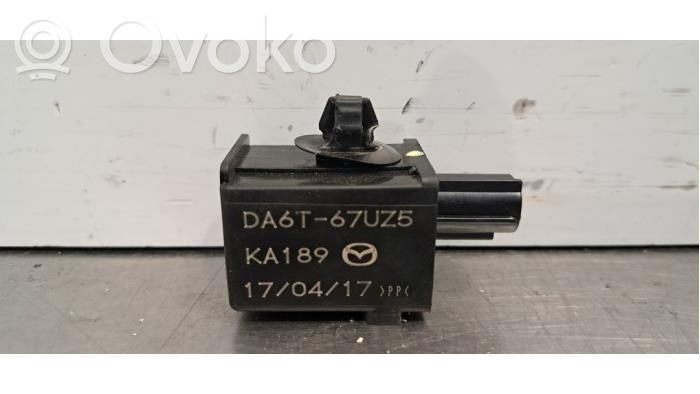 Antenna control unit   DA6T67UZ5