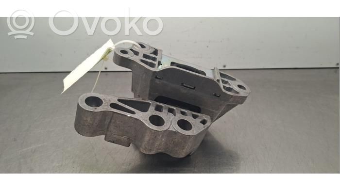Fiat Tipo Engine mount bracket 