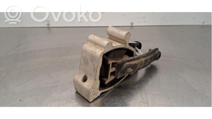 Land Rover Evoque I Engine mount bracket 