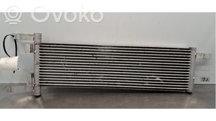 Alfa Romeo Stelvio Supporto di montaggio del filtro dell’olio
