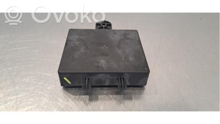 Renault Captur Antenna control unit 