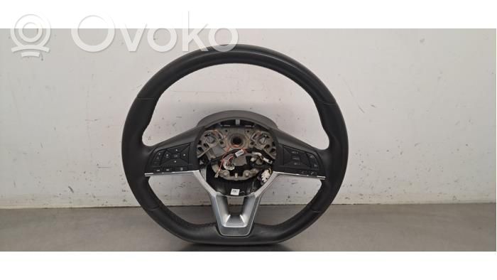 Nissan Juke II F16 Ohjauspyörä