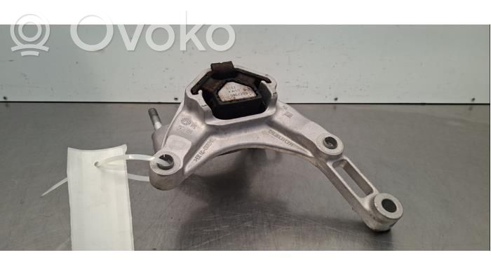 Engine mount bracket   9846570980