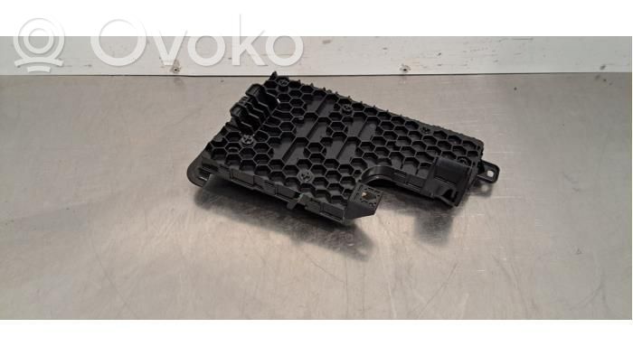 Tesla Model Y Engine control unit/module 