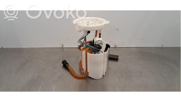 BMW X1 F48 F49 Pompa paliwa w zbiorniku 