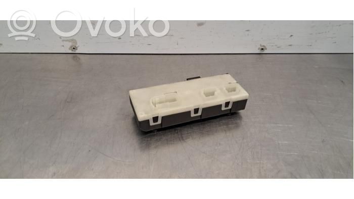 BMW X1 F48 F49 Tailgate/trunk control unit/module 