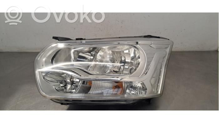 Ford Transit Faro/fanale 