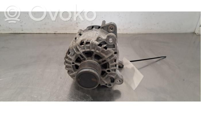 Audi A3 8Y Generatorius 
