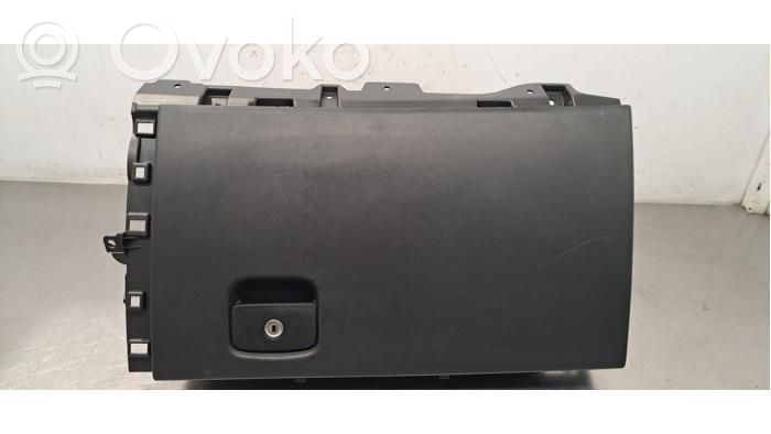 Juego guantera   J8A20606K63B,J8A2060T10BG8PVJ,J8A2060T10BL8PVJ,LR116687,LR185473