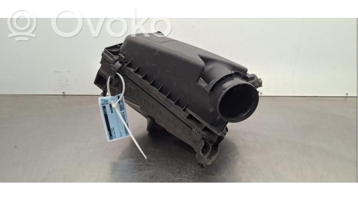 Ford Focus Air filter box 