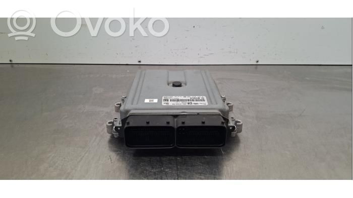 Land Rover Range Rover Velar Engine control unit/module 