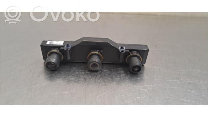 Tesla Model X Windshield/windscreen camera 