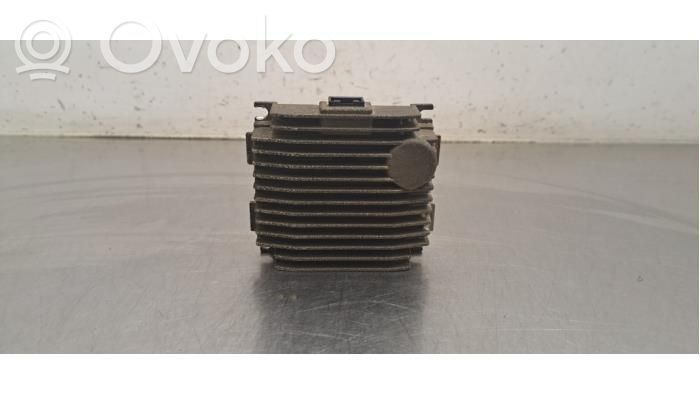 Porsche Taycan 9J1 Amplificateur de son