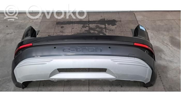 Audi Q4 e-tron Bamperis 