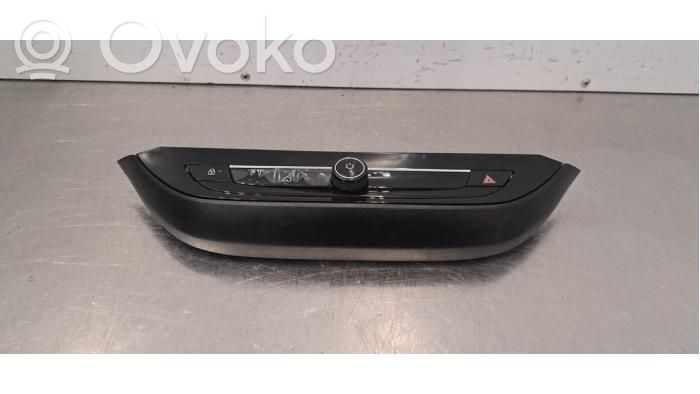 Opel Corsa F Unidad central de control multimedia 