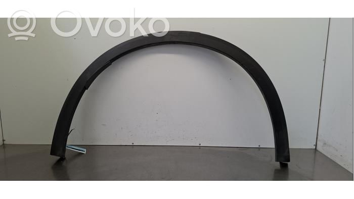 Lynk & co 01 Moldura de la aleta trasera 