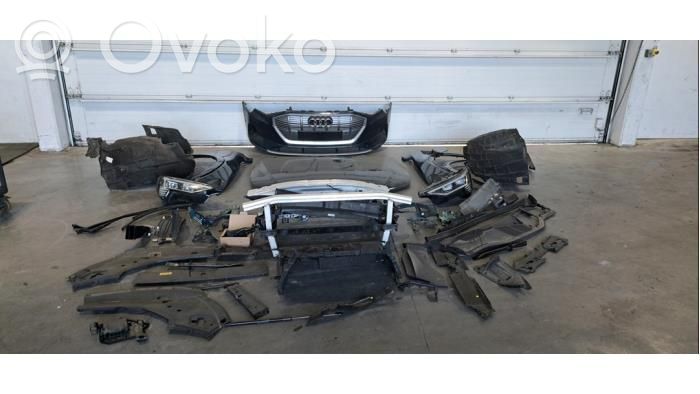 Audi e-tron Front piece kit 