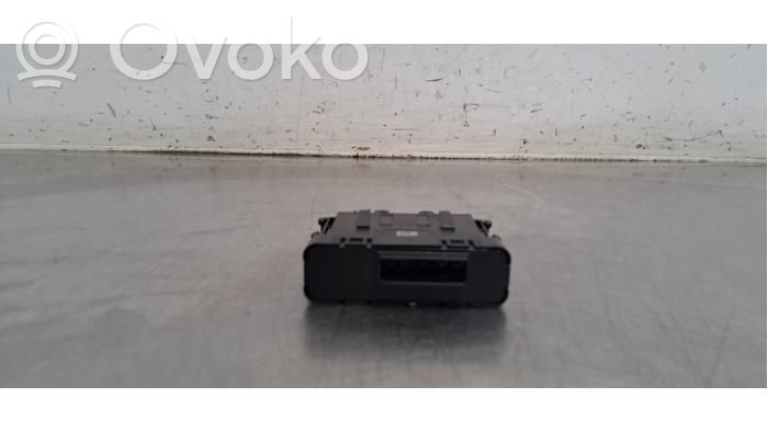 Dacia Jogger Moduł / Sterownik anteny 