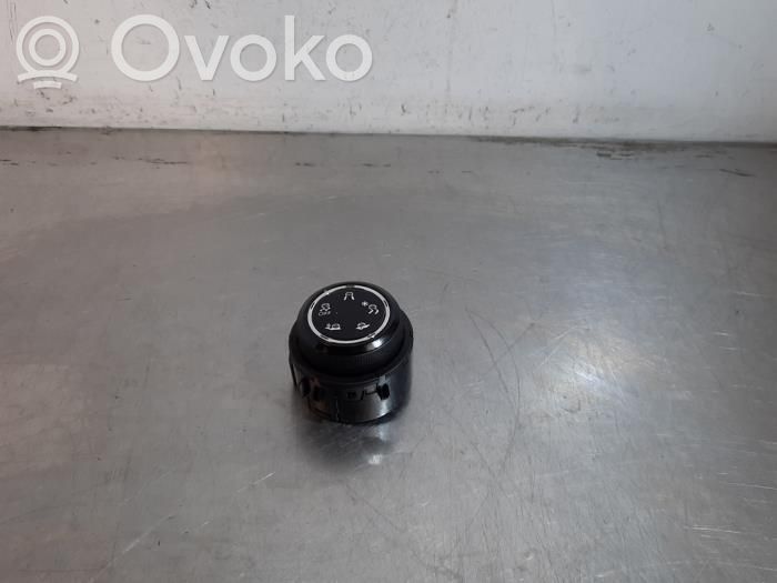 Peugeot 3008 II Otros interruptores/perillas/selectores 