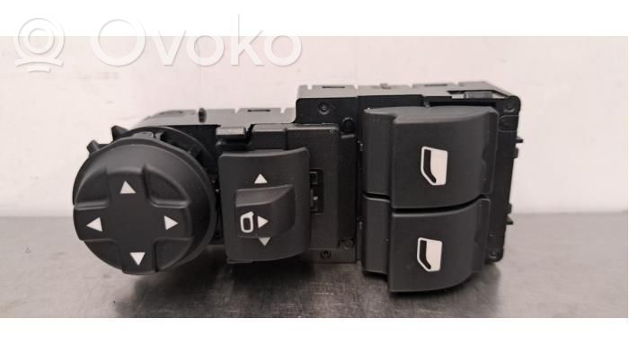 Citroen e-C3 Electric window control switch 