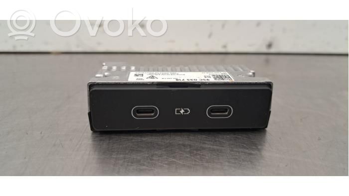 Porsche Macan (95C) Enchufe conector USB 