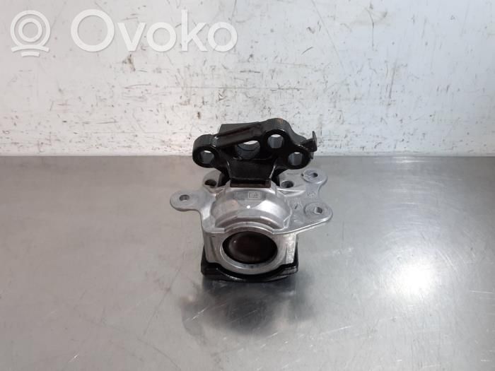 Land Rover Evoque I Engine mount bracket 