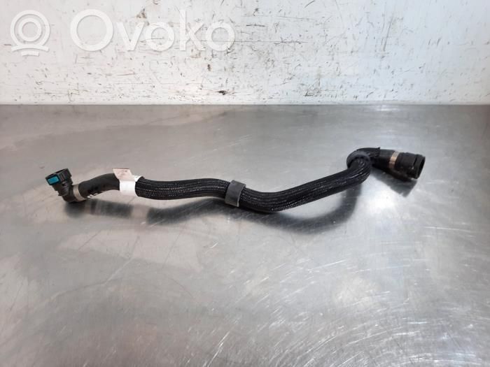 Land Rover Evoque I Engine coolant pipe/hose 
