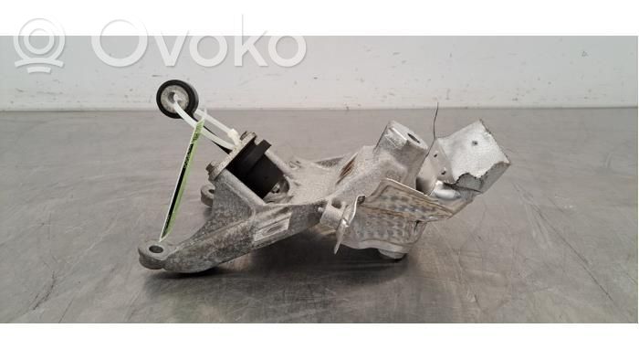 Audi A5 Soporte de montaje del motor 