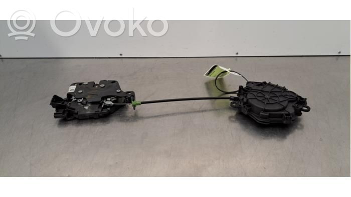 BMW iX1 Zamek klapy tylnej / bagażnika 