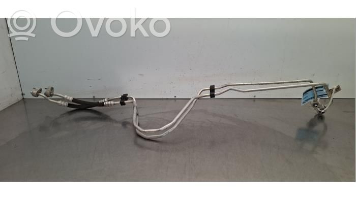 BMW X5 G05 Ilmastointilaitteen putki (A/C) 